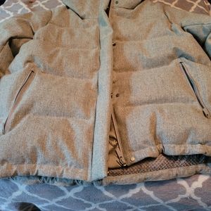 Size 12 Lululemon Wonder Puff Jacket